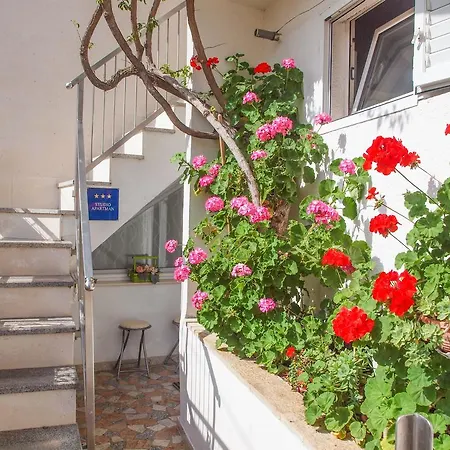 Vera * Makarska